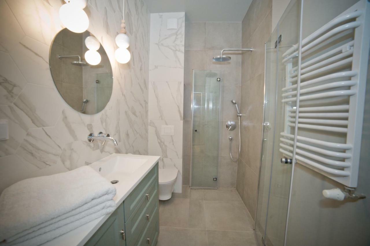 Lucy Apartment Neptun Park - Hav Aparts Gdansk Bagian luar foto